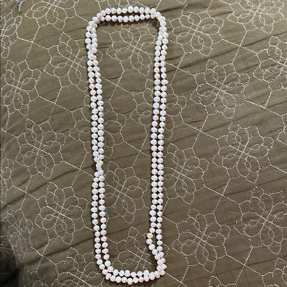 White and Pink Double-Strand Pearl Necklace